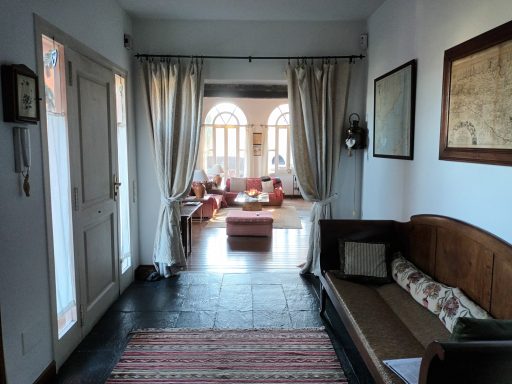 entrada de la casa entrada de la casa